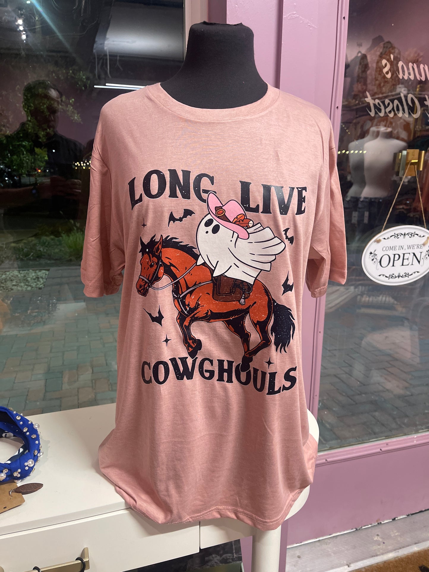 “Long Live Cowghouls” T-Shirt