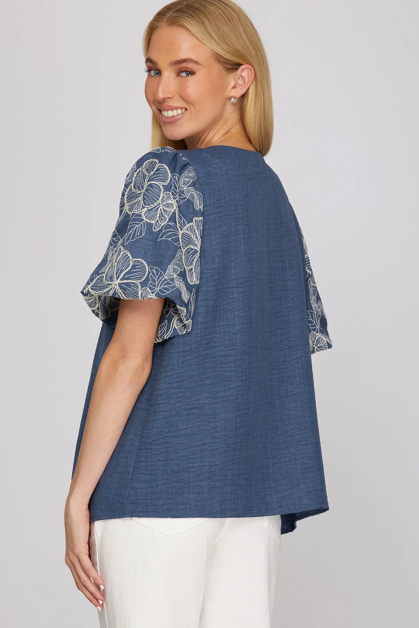 Embroidered Puff Sleeve Top