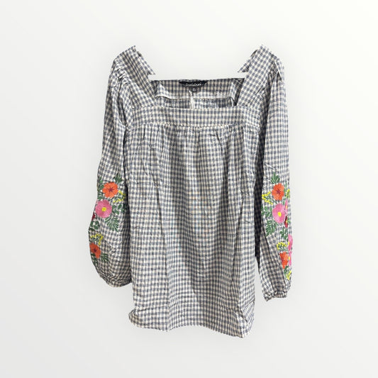 Floral Embroidery Sleeve Top