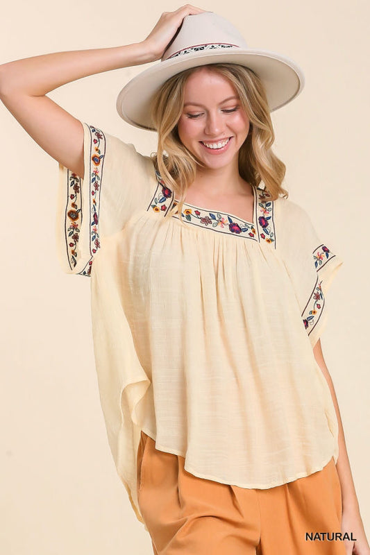 Umgee Embroidered Top Cream
