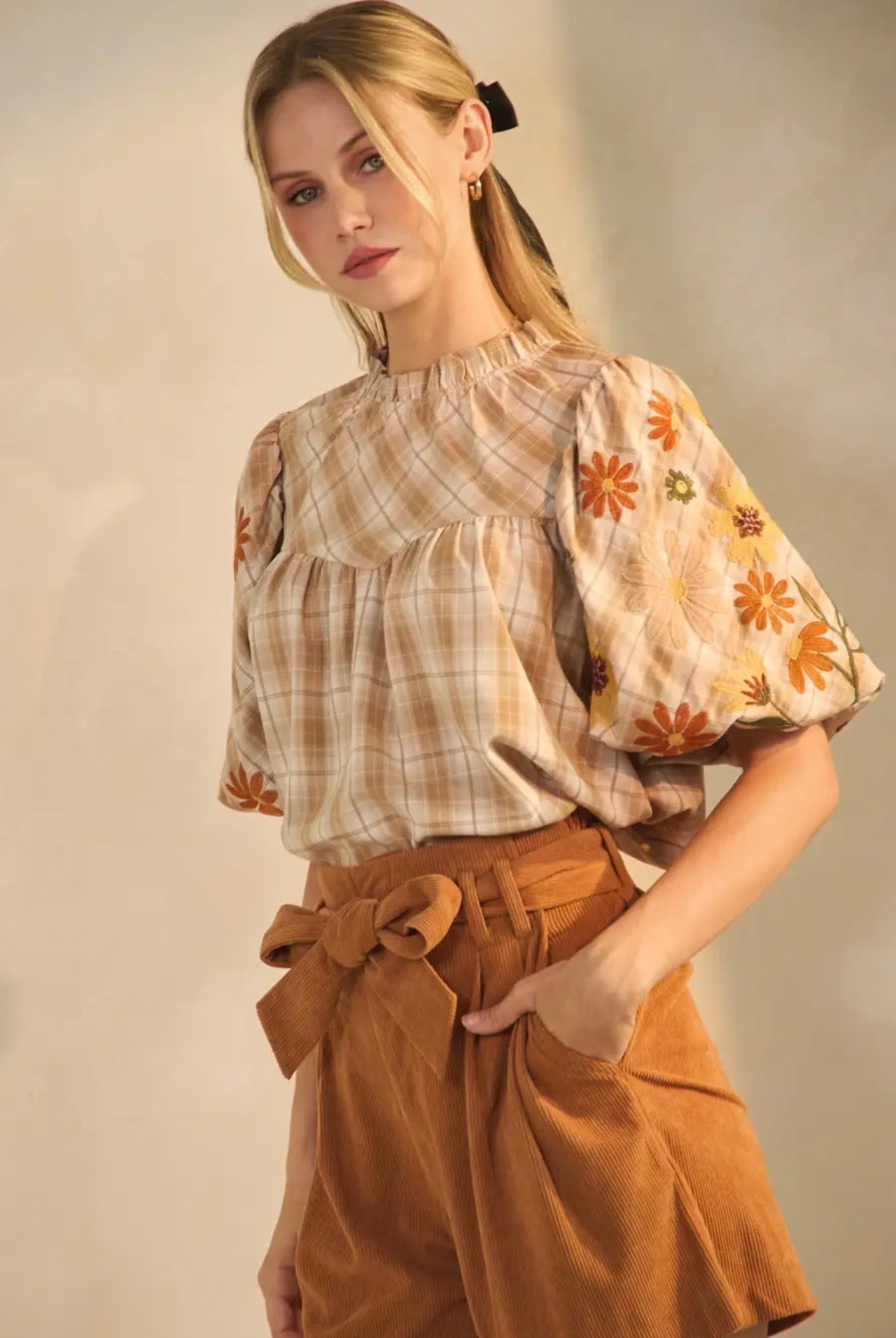 Plaid Puff Sleeve Blouse