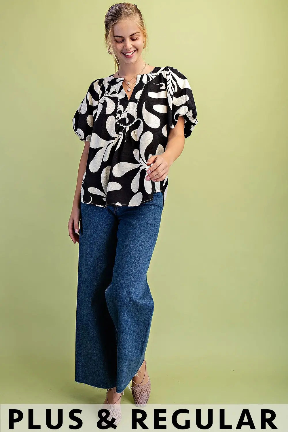 Black and White Balloon Sleeve Top