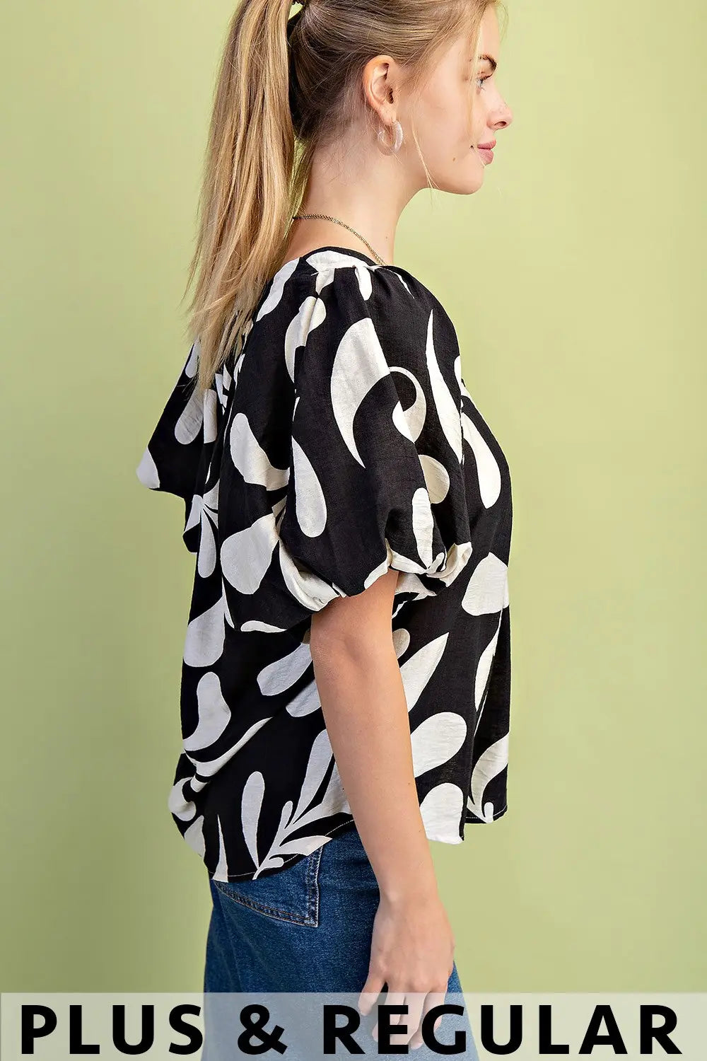Black and White Balloon Sleeve Top
