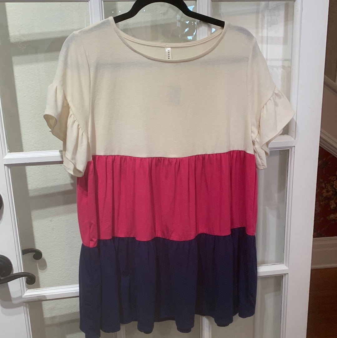Tricolor tiered Top